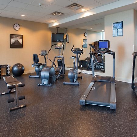 Holiday Inn Vancouver-Centre Broadway By Ihg Ngoại thất bức ảnh