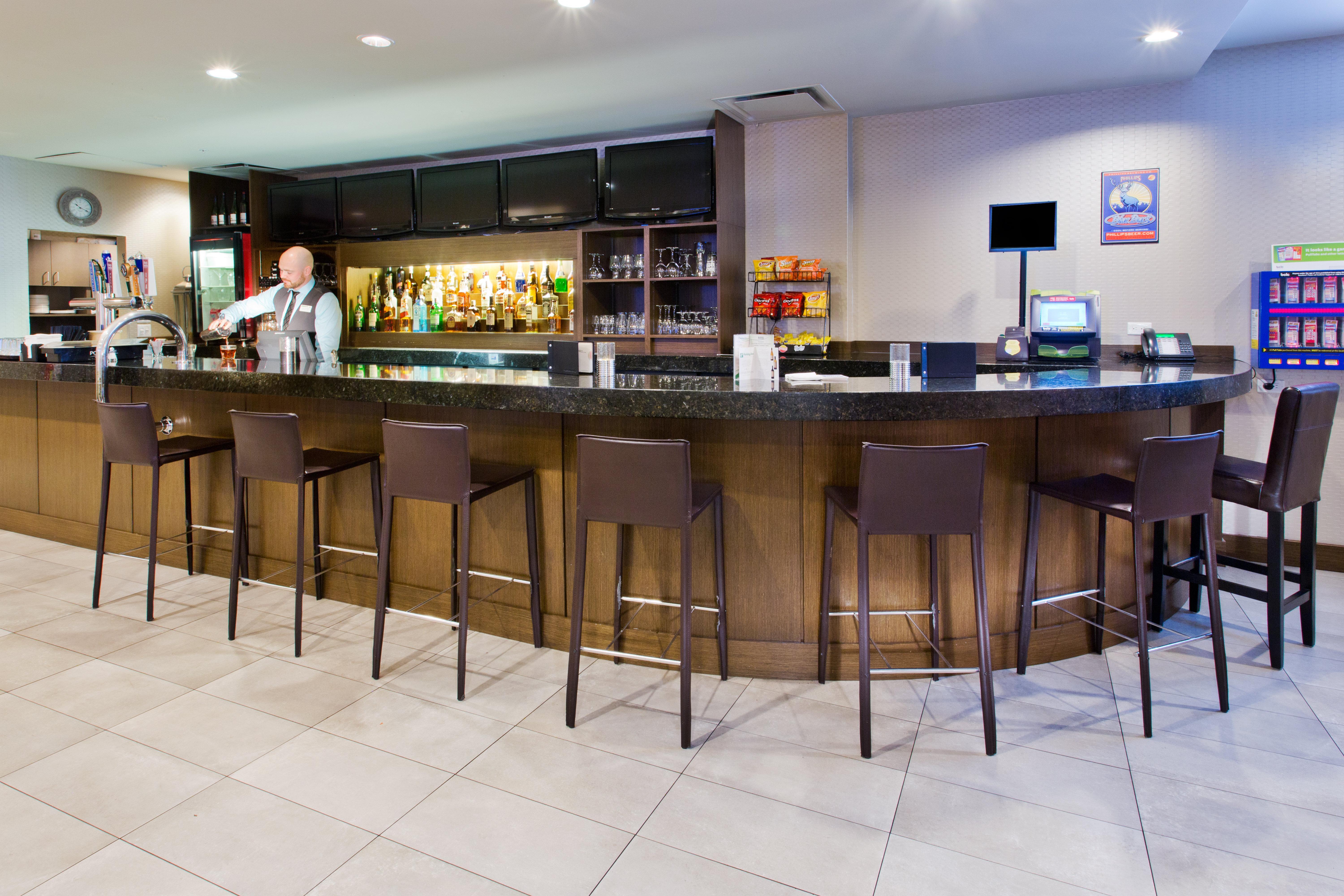 Holiday Inn Vancouver-Centre Broadway By Ihg Ngoại thất bức ảnh