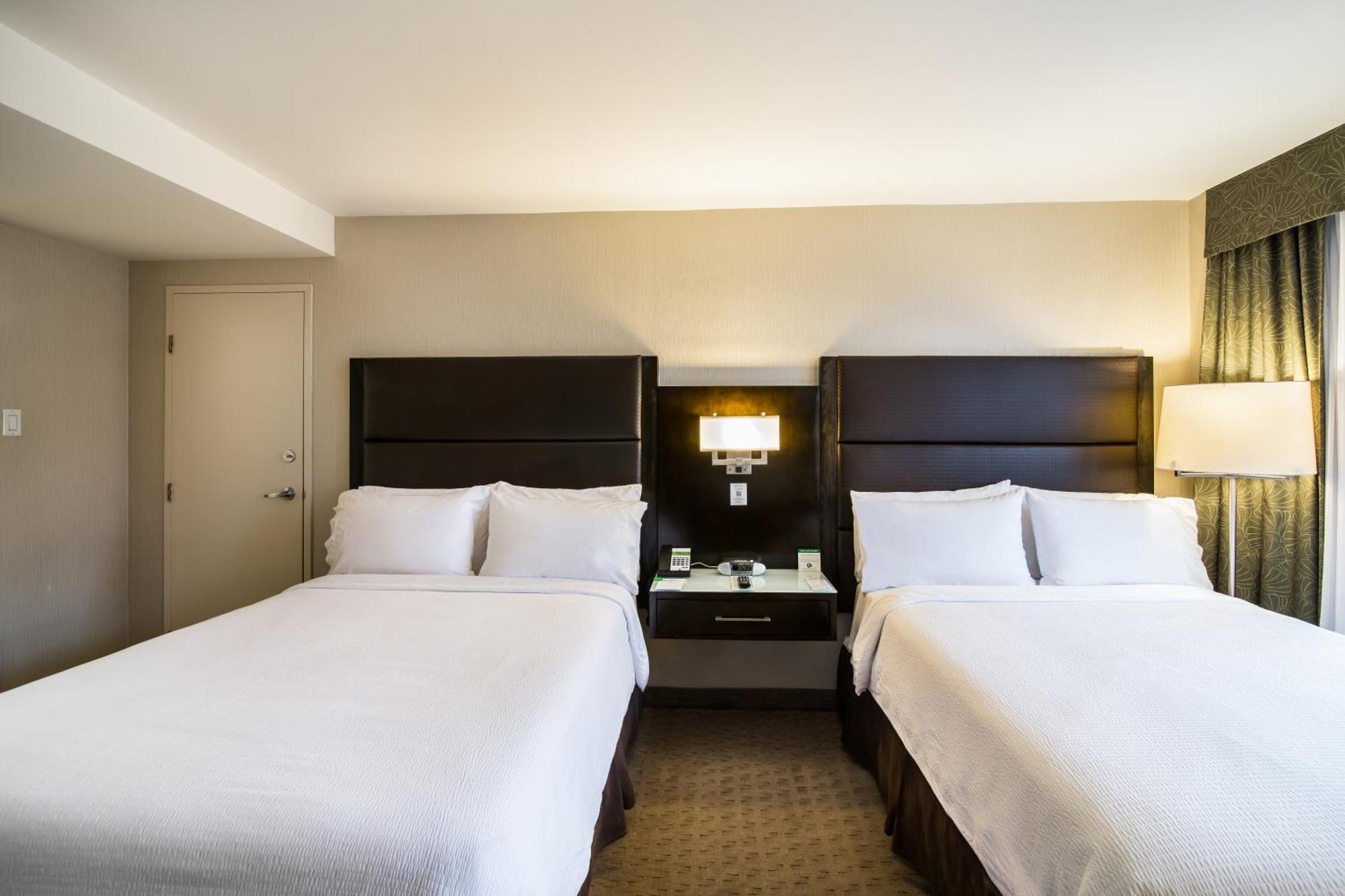 Holiday Inn Vancouver-Centre Broadway By Ihg Ngoại thất bức ảnh