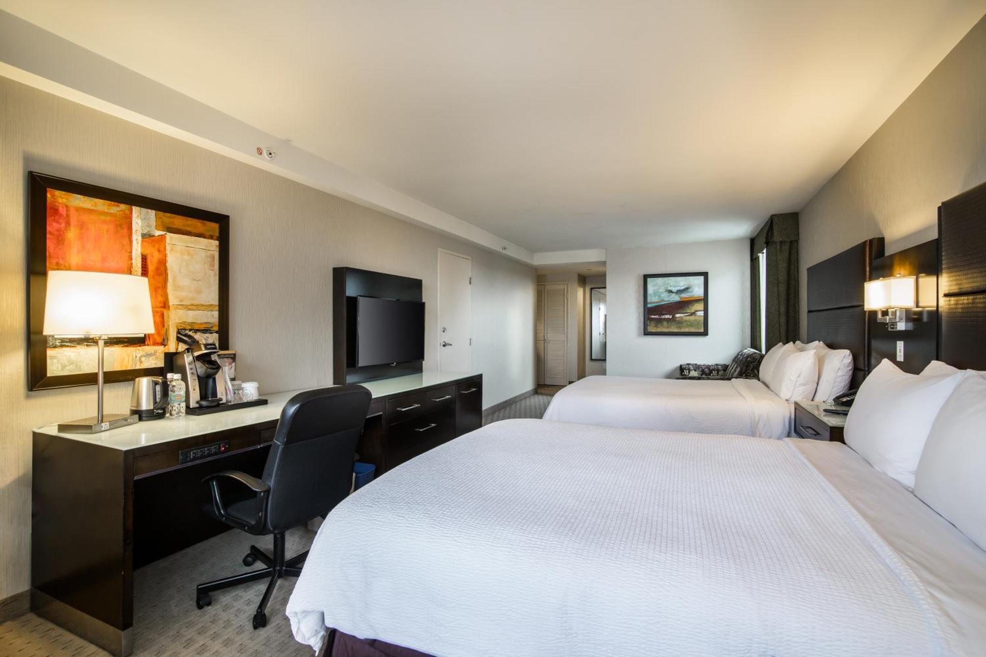 Holiday Inn Vancouver-Centre Broadway By Ihg Ngoại thất bức ảnh