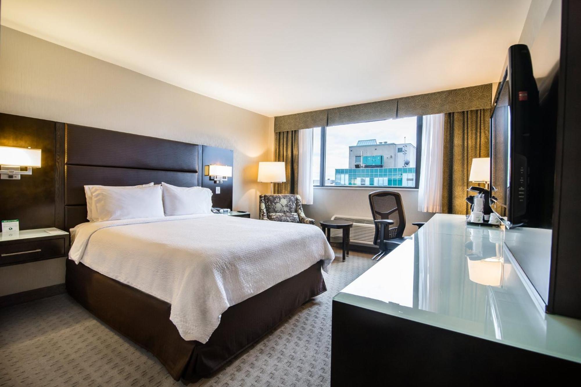 Holiday Inn Vancouver-Centre Broadway By Ihg Ngoại thất bức ảnh