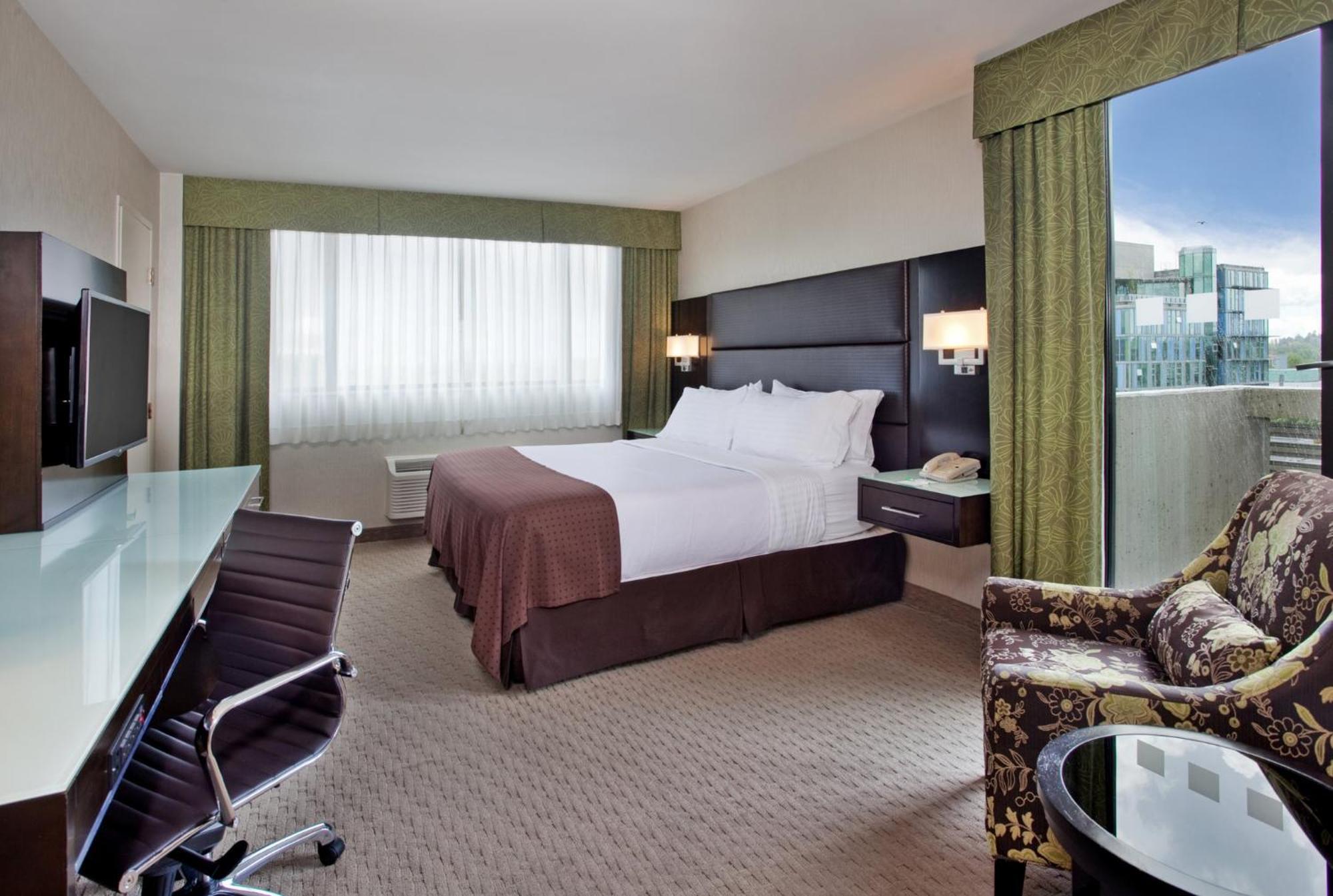 Holiday Inn Vancouver-Centre Broadway By Ihg Ngoại thất bức ảnh