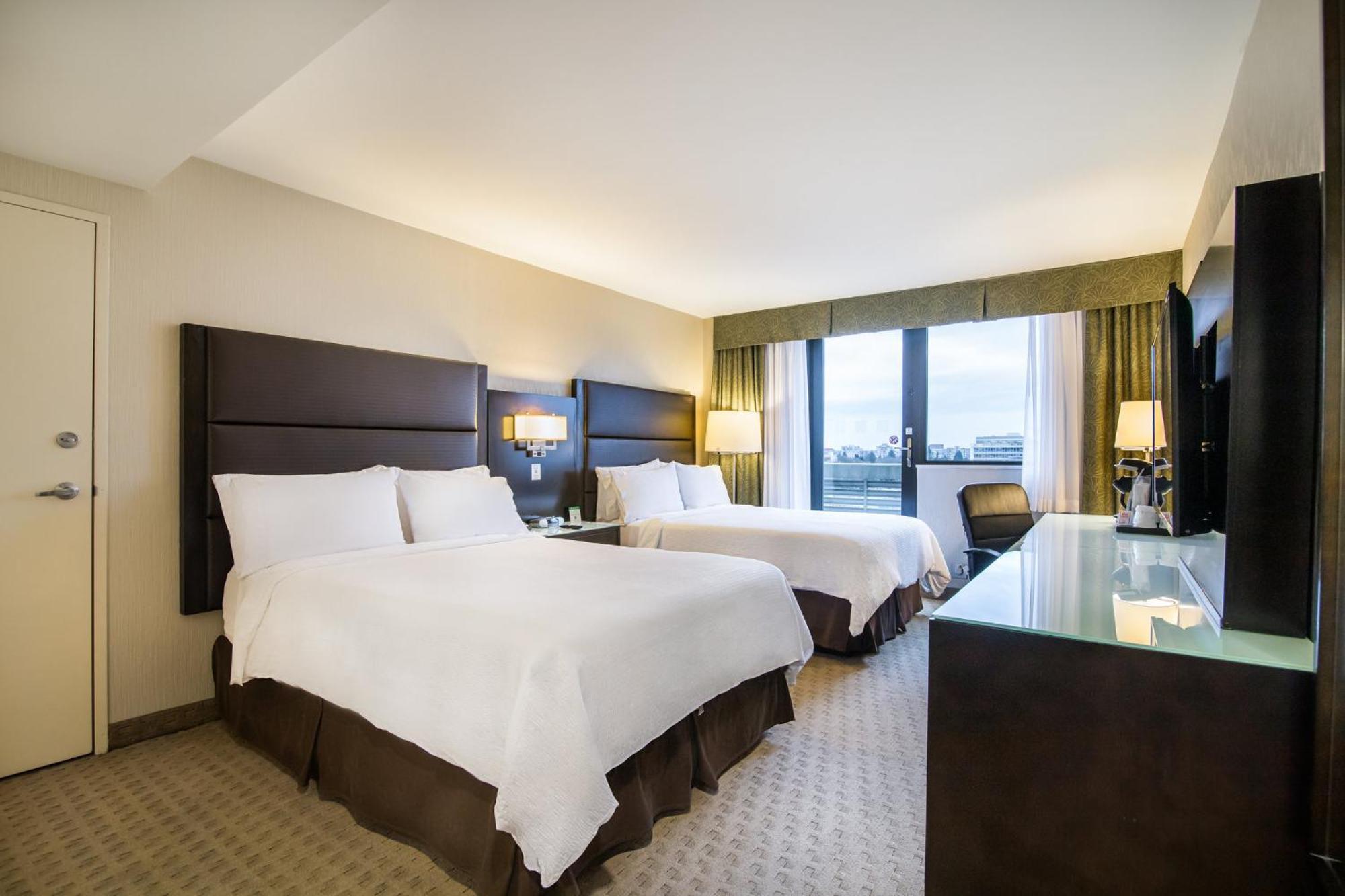 Holiday Inn Vancouver-Centre Broadway By Ihg Ngoại thất bức ảnh