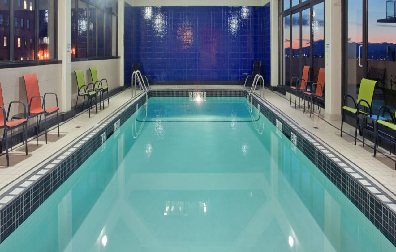 Holiday Inn Vancouver-Centre Broadway By Ihg Ngoại thất bức ảnh